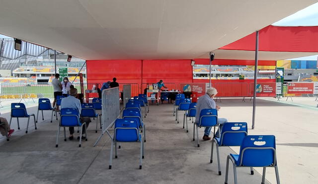 Vacunatorio ubicado en la Videna. Foto: Omar Coca / URPI-LR