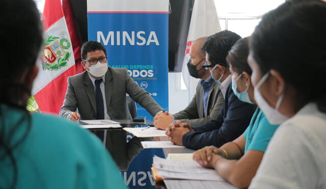 Médicos podrán continuar en sus puestos de trabajo. Foto: Minsa