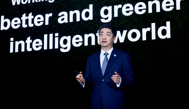 Ken Hu, presidente rotatorio de Huawei, durante  la XIX Cumbre Mundial de Analistas. Foto: Huawei