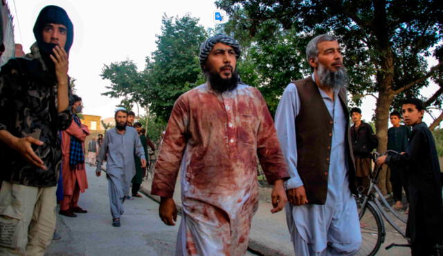 Atentado en mezquita de Kabul dejó 50 fallecidos. Foto: AFP