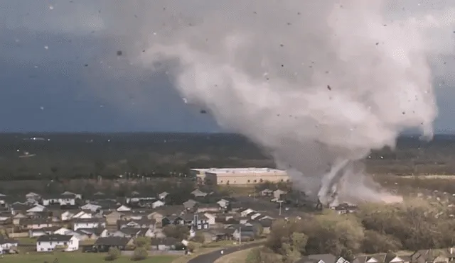 Imágenes de drones del viernes mostraron que el tornado EF-3 destruyó todo a su paso. Foto: @ReedTimmerAccu / Twitter