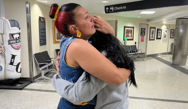 "Te amo, mi amor", fueron las dulces palabras de Roxana Sabillón cuando abrazaba a su hija de 16 años. Foto: Telemundo