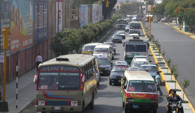 Transportistas darán aportes para nuevo sistema de recaudo electrónico. Foto: La República