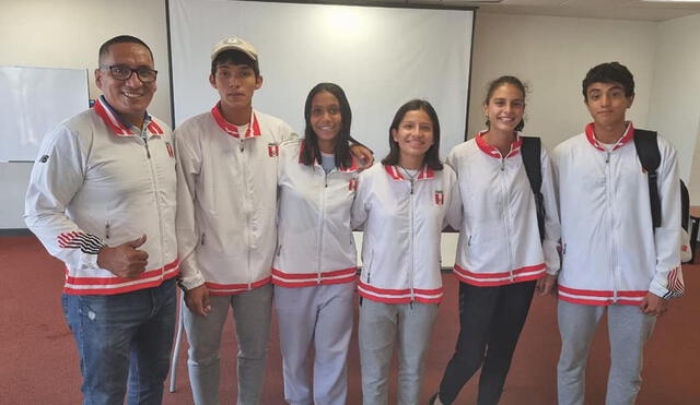 Deportistas chiclayanos que competirán en el Sudamericano de la Juventud junto a su entrenador. Foto: Difusión
