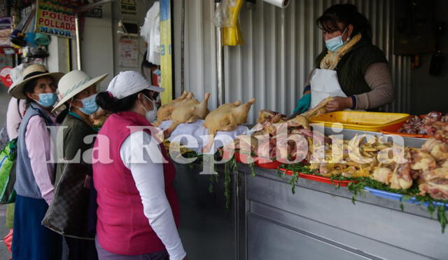 En Arequipa, el precio del pollo bajó de S/ 8,50 a S/ 7,50 en promedio. Foto: Rodrigo Talavera/La República