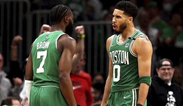 Boston Celtics y Milwaukee Bucks empatan 1-1 la eliminatoria por las semifinales de Conferencia. Foto: AFP