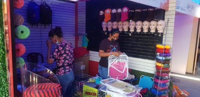 Comerciantes realizan ventas desde el viernes. Foto: La República