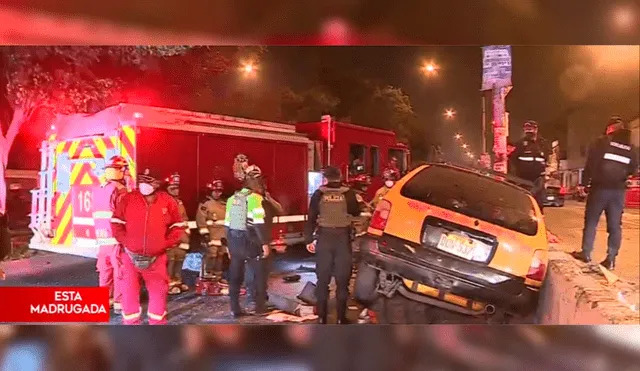 Lejos de asumir su responsabilidad o prestarle ayuda al hombre atropellado, el chofer tomó la decisión de abandonar su vehículo y darse a la fuga. Foto: captura/América TV