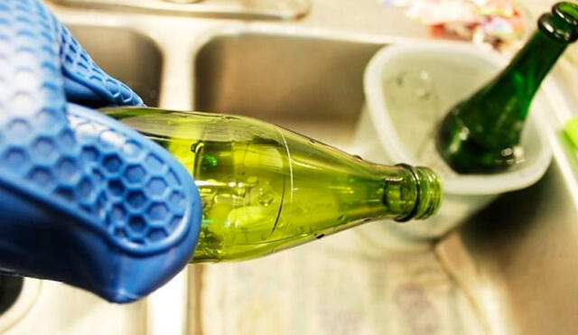 Limpiar una botella de vidrio puede ser más fácil de lo que parece. Foto: Nature Code