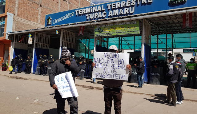 Los vecinos culparon al administrador del terminal, Leopoldo López Rodríguez, de generar los problemas. Foto: La República