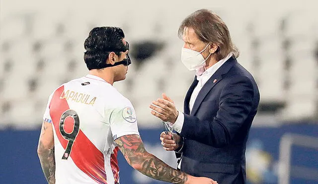 Gianluca Lapadula. El delantero ítalo-peruano es la principal ficha de ataque del equipo del "Tigre" Gareca. Foto: EFE