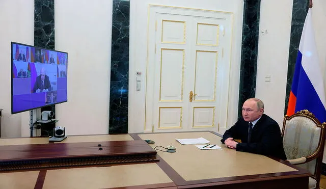 Vladimir Putin "compartió sus estimaciones del estado del proceso negociador" entre Rusia y Ucrania, según un comunicado del Kremlin. Foto: referencial/EFE