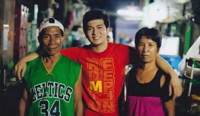 Jayvee Lazaro junto a sus padres adoptivos Tatay y Nanay. Foto: Jayvee Lazaro/Facebook