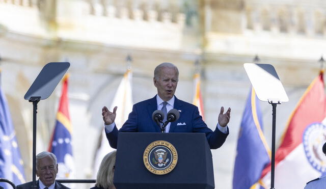 El presidente Joe Biden habla en el Servicio Conmemorativo de los Oficiales Nacionales de la Paz en el Capitolio de los Estados Unidos. Foto: AFP