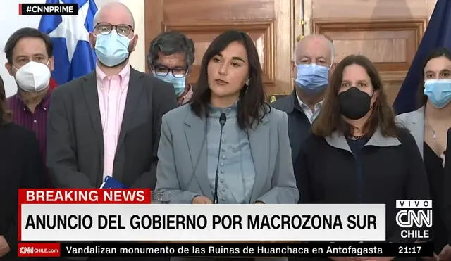 La ministra del Interior chilena, Izkia Siches, fue la encargada de anunciar el estado de excepción. Foto y video: CNN Chile