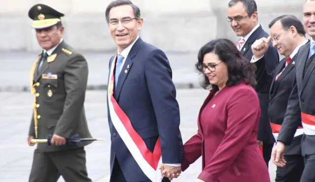 Martín Vizcarra y su esposa Maribel Díaz en palacio de Gobierno. Foto: La República