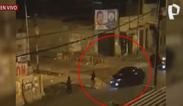 Hombre fue embestido por auto en movimiento. Foto: captura de Panamericana TV