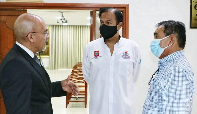 Nelson Mío, alcalde de Chulucanas, junto al alcalde Juan José Días Dios y el presidente del Conadis, Marco Antonio Gamarra. Foto: