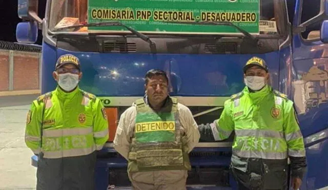 Chofer fue detenido por policía de Desaguadero en Puno. Foto: PNP