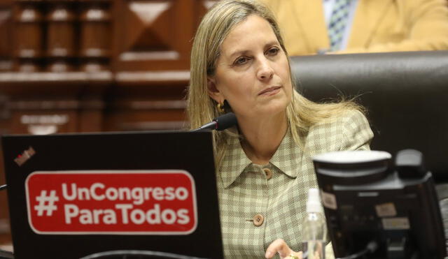 "La práctica parlamentaria es muy importante", dijo la presidenta del Congreso, María del Carmen Alva. Foto: Congreso