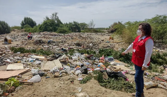 Auditores hallaron puntos donde se acumula basura y pueden convertirse en focos infecciosos. Foto: Contraloría