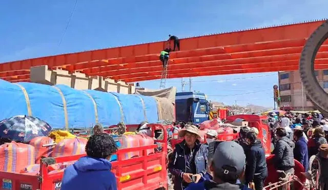 El hecho ocasionó restricción vehicular en la zona. Foto: captura de Exitosa