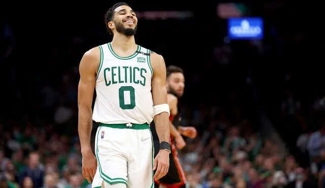 Boston Celtics derrotó a Miami Heat y se irán hasta por lo menos seis juegos en las Finales de Conferencia de la NBA. Foto: Twitter