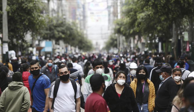 Desde el 1 de mayo en la regiones de Ica, Callao, Áncash, Lima Metropolitana y Lima Provincias el uso de mascarillas en espacios abiertos es facultativo.