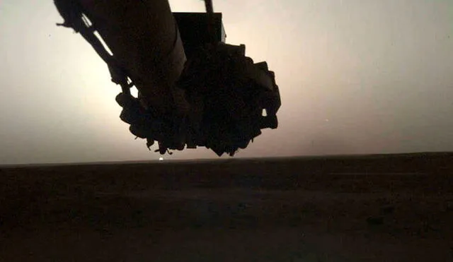 Una de las postales tomadas por el robot InSight de la NASA en Marte (2019). Foto: NASA