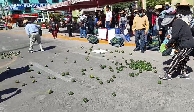 Plantón se acató en la plaza El Pionero. Foto: captura HBA Noticias