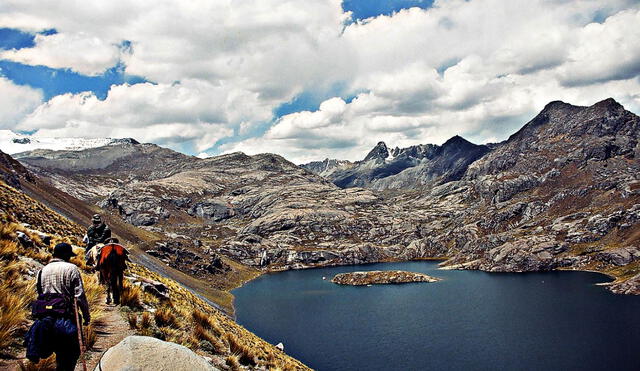 El nevado Pariacaca impone su presencia en la cordillera que separa a Lima y Junín. Foto: difusión