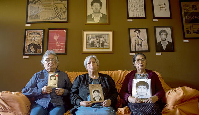 Expectativas. Familiares esperan encontrar restos de los cinco estudiantes que aún faltan. Foto: Antonio Melgarejo/La República