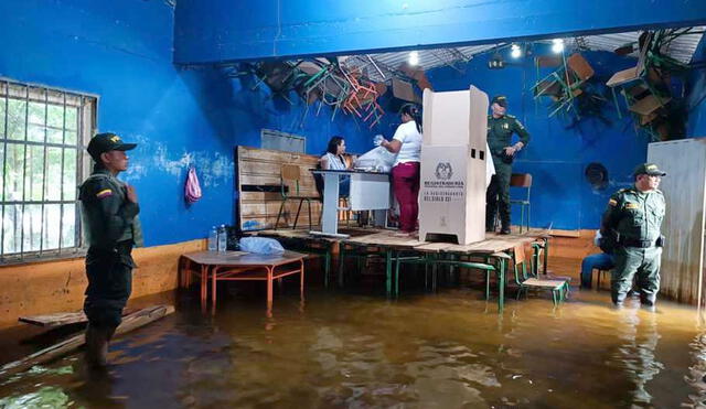 Policía de Colombia publica video sobre las votaciones en Sucre. Foto: Captura/Twitter/PolicíaColombia