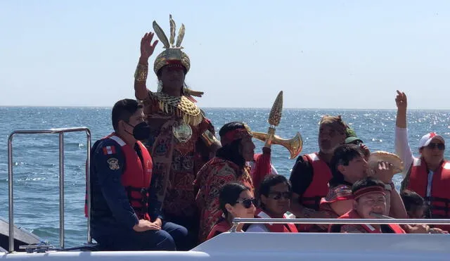 Paracas ofrenda al mar peruano con ceremonia inca. Foto: Rumi Cevallos.