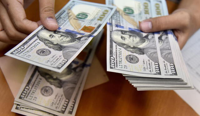 El dólar en el mercado paralelo cotizaba en S/ 3,690 la compra y S/ 3,725 la venta. Foto: Andina.