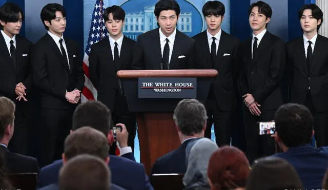 Integrantes de BTS en el 'briefing room' de la Casa Blanca: Taehyung, Jungkook, Jimin, Namjoon, Jin, J-Hope y Suga. Foto: AFP