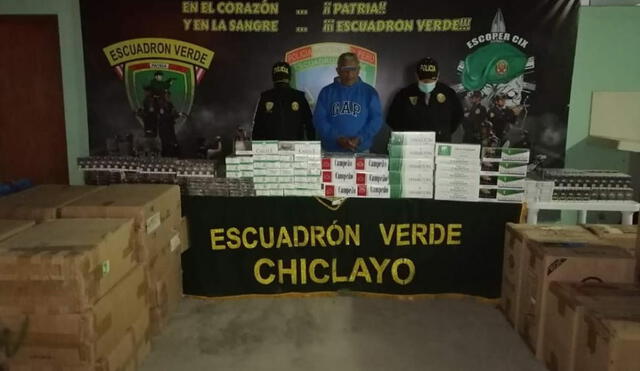 El intervenido no pudo acreditar la procedencia legal de esta mercadería. Foto: PNP.