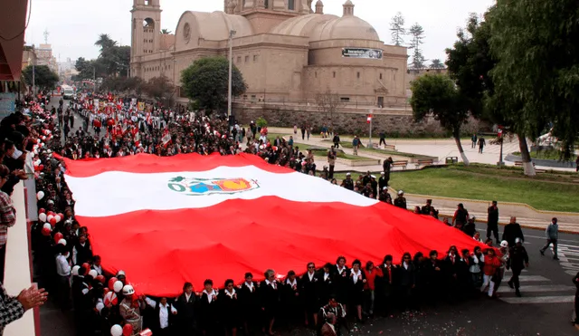 Cada 7 de junio en Perú se celebra el Día de la Bandera en honor a nuestros héroes nacionales. Foto: GLR