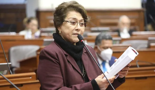 Gladys Echaíz