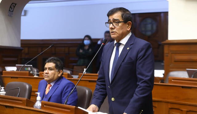 El congresista defendió también la reelección de congresistas incluida en el proyecto de ley de la bicameralidad, decisión que fue rechazada por la ciudadanía en 2018. Foto: La República