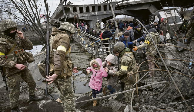Emergencia. Las Naciones Unidas declararon que más de 6,6 millones de refugiados ucranianos huyeron a los países vecinos. Foto: AFP