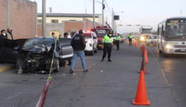 Hasta la zona del accidente llegó el representante del Ministerio Público y los peritos de Criminalística. Foto: captura RSV Informando