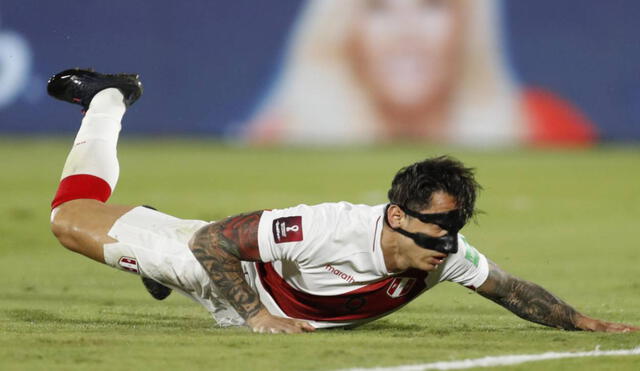 Gianluca Lapadula lleva ocho goles en 21 partidos con la selección peruana. Foto: EFE.