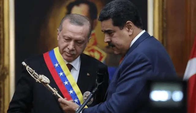 Nicolás Maduro y Recep Tayyip Erdoğan durante la visita del mandatario turco a Caracas en 2018. Foto: EFE