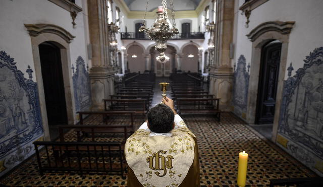 La Arquidiócesis de Natal informó que el Arzobispo, Jaime Vieira Rocha, decidió remover al sacerdote Julio Cezar Souza Cavalcante de sus funciones. Foto: AFP/referencial