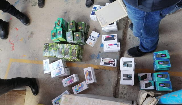 El último jueves, estos productos fueron incautados porque no contaban con documentación que confirme su procedencia. Foto: PNP