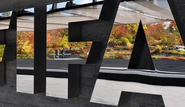 La FIFA comunicó esta mañana la decisión tomado sobre el caso de Byron Castillo. Foto: FIFA/Twitter