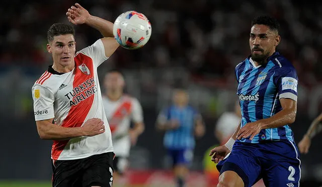 Julián Álvarez podría ser titular en el duelo de River Plate vs. Atlético Tucumán. Foto: AFP