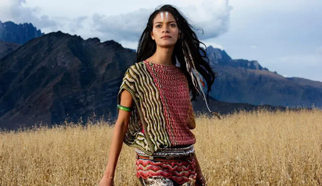 La modelo de 31 años vestida con textiles andinos para una campaña publicitaria. Foto: Miranda Penn Turin.