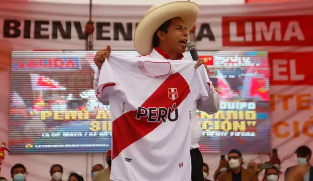 Pedro Castillo se refirió también a la decisión de declarar feriado este lunes 13 de junio. Foto: AFP